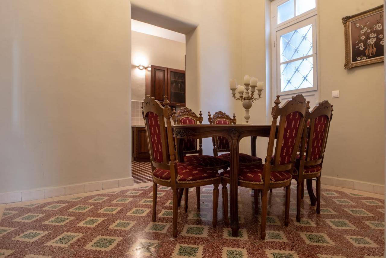 Villa Mc Queen Athen Eksteriør bilde